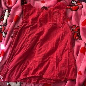 Red Sleeveless Top